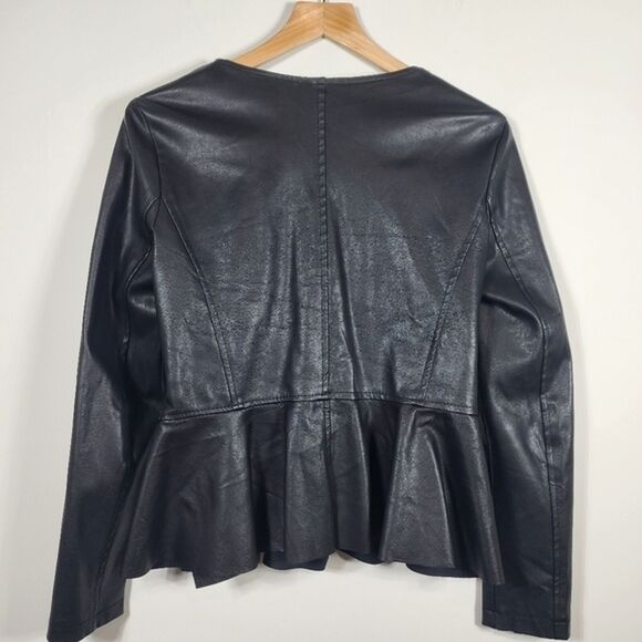 Zuiki Black Ruffled Italian Moto Peplum Style Faux Leather Jacket Size Medium - Picture 2 of 8
